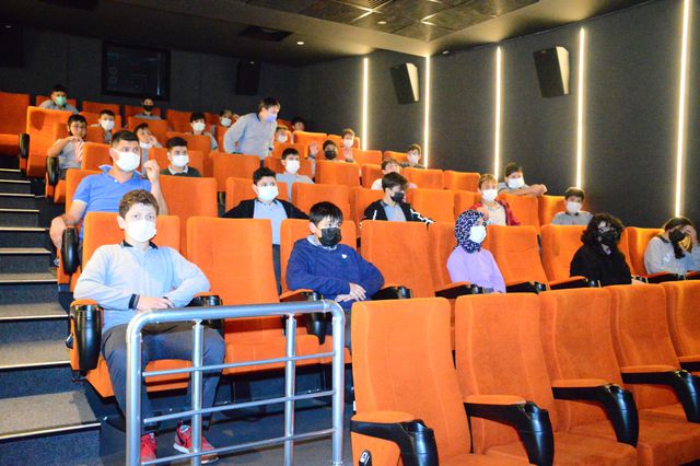 karasu da ogrenciler akif filmini izledi 2 14439846 o