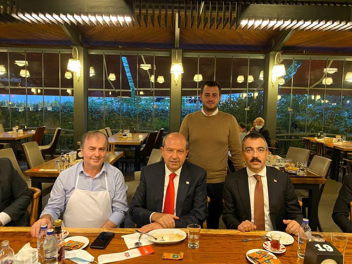 KKTC Cumhurbaşkanı Tatar'dan İnegöl'de köfte molası