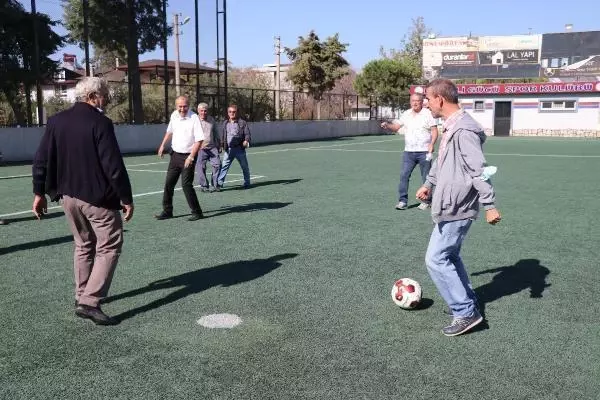 Şampiyon mahalle takımı yarım asır sonra buluştu