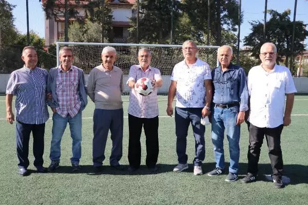 Şampiyon mahalle takımı yarım asır sonra buluştu
