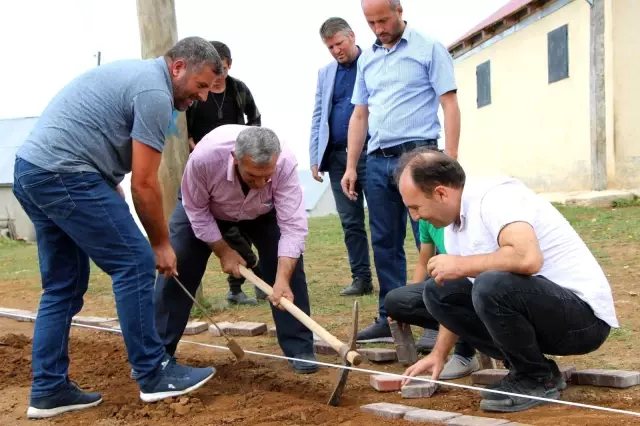 Yaylanın Sultanları'na saha ve forma desteği
