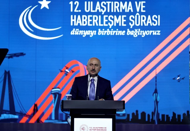 Bakan Adil Karaismailoğlu: "Türksat 5B'nin tasarım ve üretim etapları muvaffakiyet ile tamamlandı.