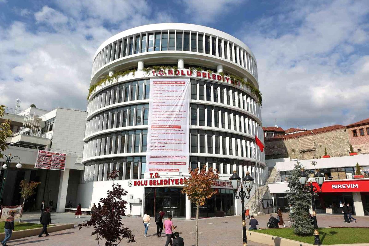 CHP'li belediye başkanı Tanju Özcan'dan Cumhurbaşkanı Erdoğan'a destek