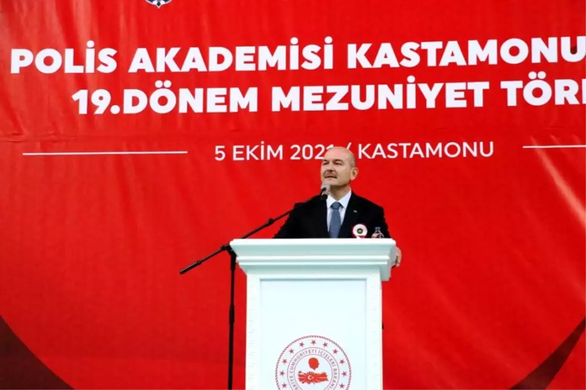 İçişleri Bakanı Soylu, Kastamonu Polis Meslek Yüksekokulu mezuniyet törenine katıldı