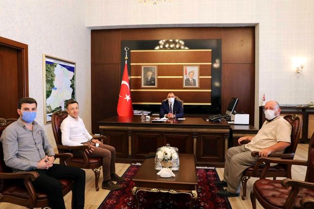 iha dan vali kaldirim ve baskan yuce ye ziyar 3 14442779 o