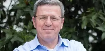 Ramazan Öztürk: Motosikletiyle park halindeki TIR'a çarpan sağlık memuru yaşamını yitirdi Ramazan Öztürk: Motosikletiyle park halindeki TIR'a çarpan sağlık memuru yaşamını yitirdi