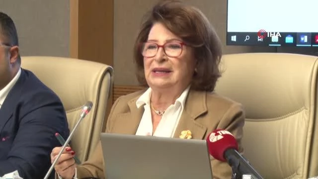 Psikiyatrist Gülseren Budayıcıoğlu 'Kadına Şiddet Komitesi'nde milletvekillerine bilgi verdi