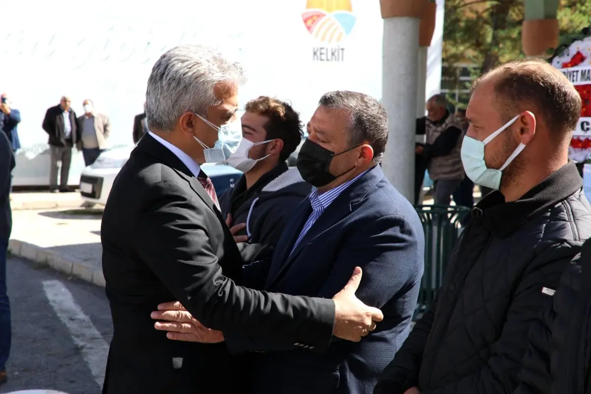 Sayın Valimiz, Gümüşhane Eski Milletvekili Temel Yılmaz'ın Oğlu Güven Yılmaz'ın Cenaze Namazına Katıldı