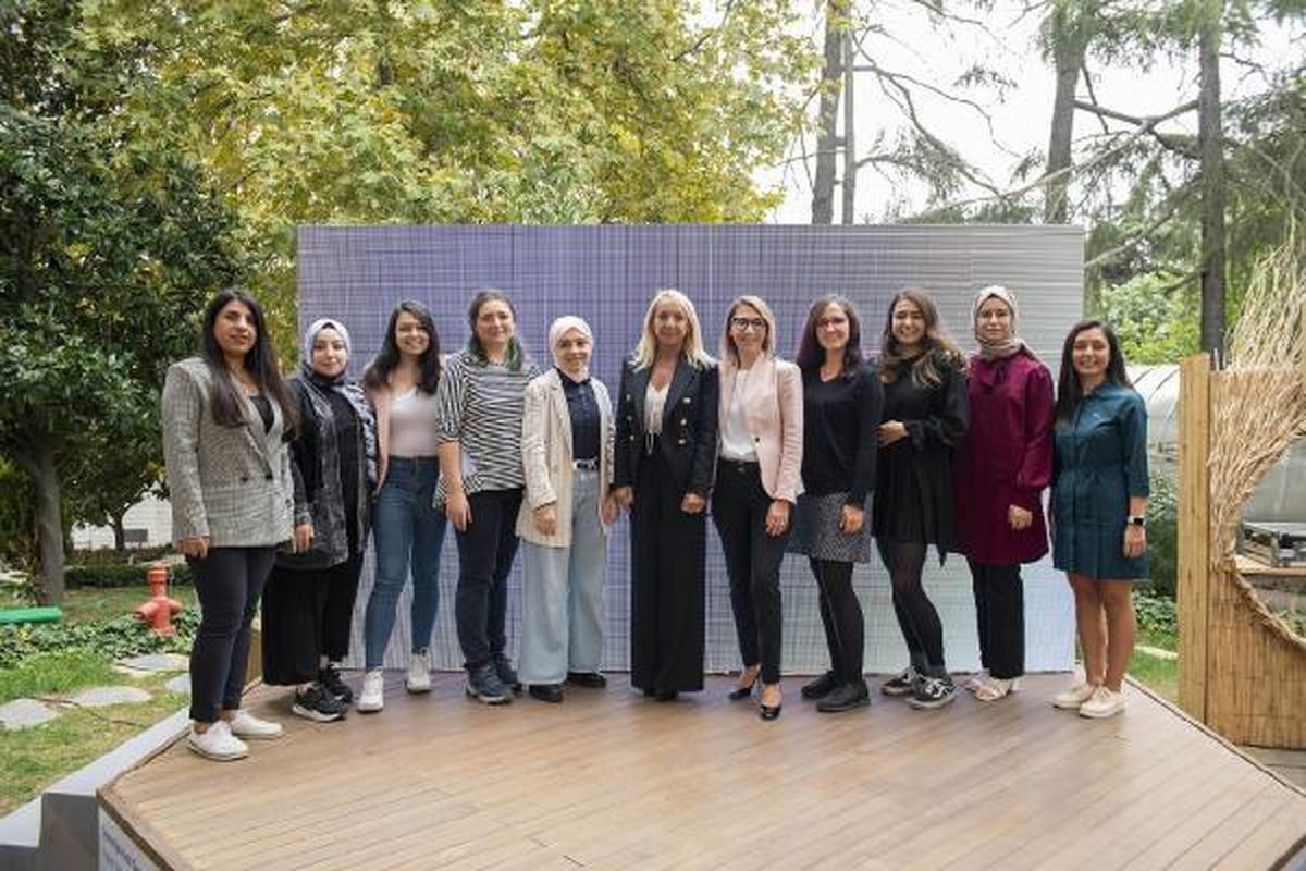 Teknoloji'de Kadın Derneği'nden kadınlara yapay zeka eğitimi