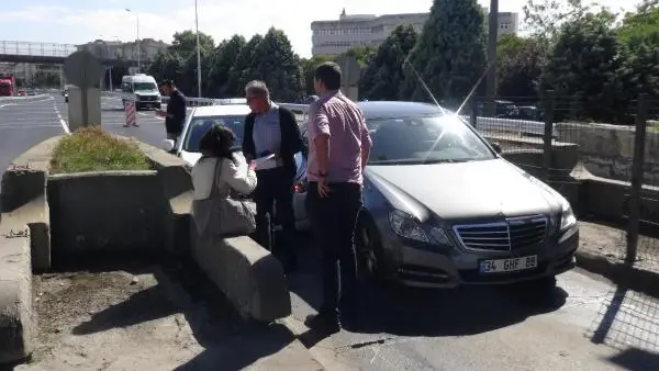 AYNI ANDA GİŞEYE GİRMEYE ÇALIŞINCA ÇARPIŞTILAR