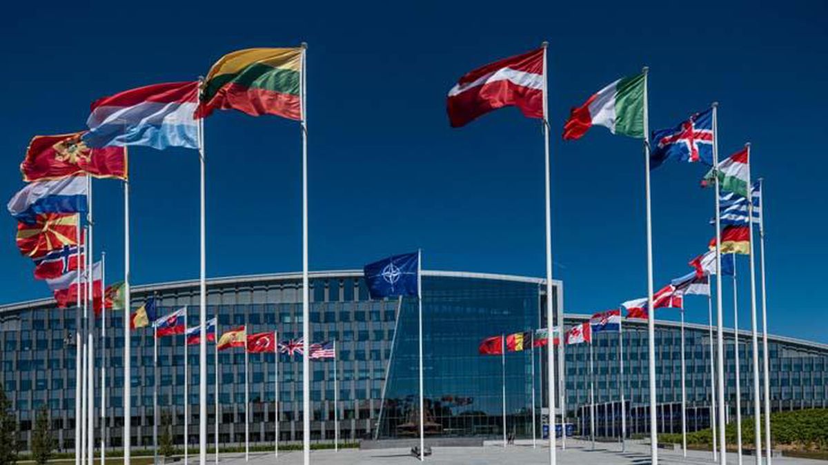 NATO, 8 Rus diplomatın akreditasyonunu 'ajan' oldukları gerekçesiyle iptal etti