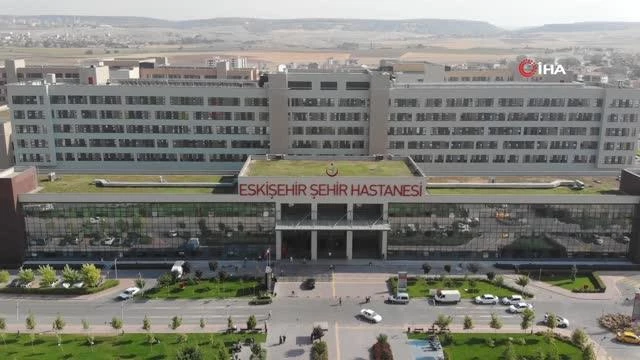 Eskişehir Kent Hastanesi'nde 'Skolyoz' tedavileri umut ışığı oluyor
