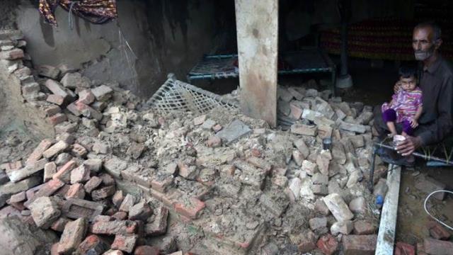 Pakistan'da 5,9 büyüklüğünde deprem! 6'sı çocuk 20 kişi öldü, 300'ün üzerinde yaralı var