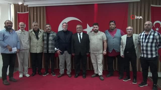 muzisyenlerden baskan buyukakin a kemanli tes 3 14445878 o