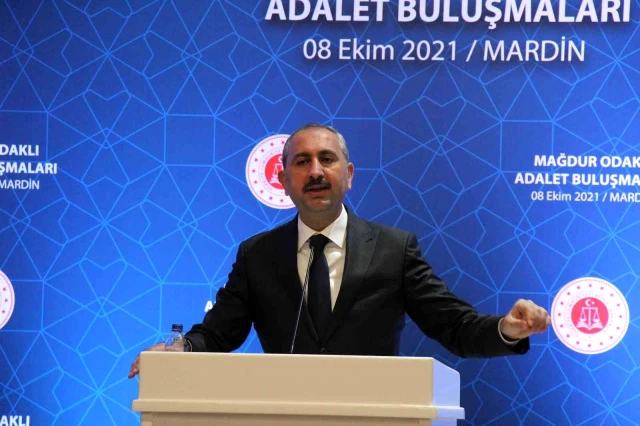 Adalet Bakanı Gül: "Devletin temel emeli insan onurunu korumaktır"