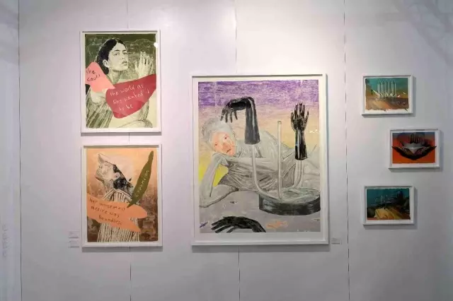Bakan Mehmet Nuri Ersoy, eşi Pervin Ersoy'la birlikte 16. Contemporary İstanbul'u ziyaret etti