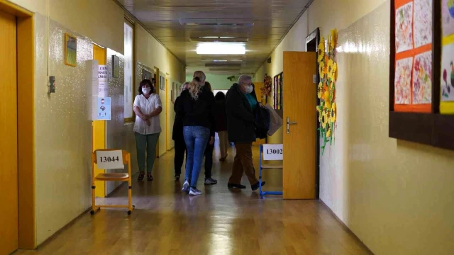 Çekya'da halk parlamento seçimleri için sandık başında