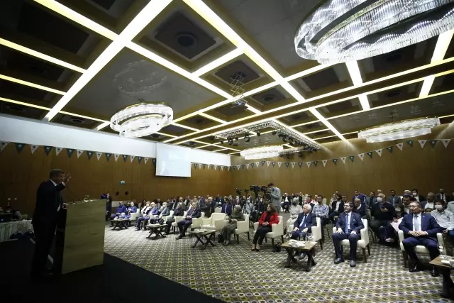 Gelecek Partisi Genel Başkanı Davutoğlu, STK temsilcileri ve muhtarlarla buluştu
