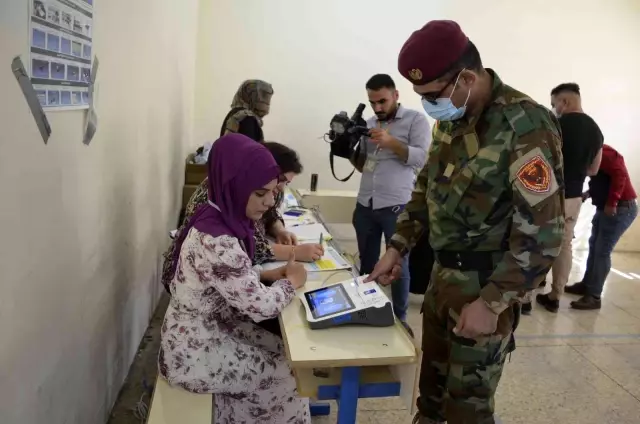 Irak'ta genel seçimlerin özel oylaması başladı