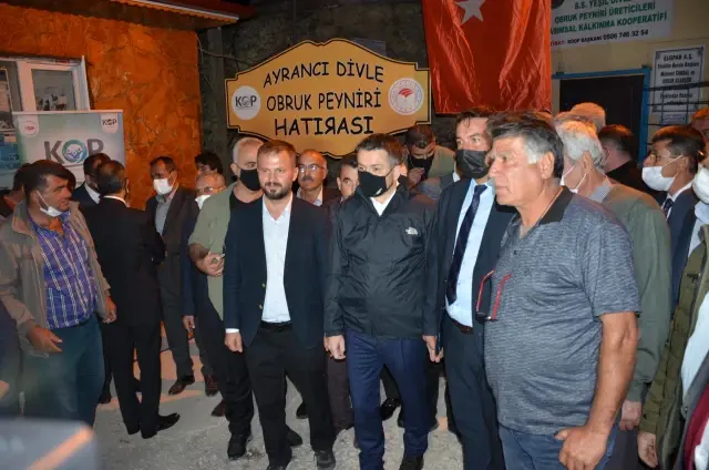Tarım ve Orman Bakanı Pakdemirli, Divle Obruk peynirinin üretildiği obruğa gitti