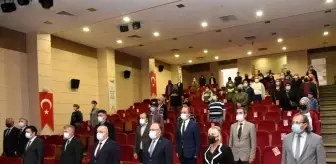 Vali Mustafa Tutulmaz, 'Eğitime Devamlılıkta Ebeveyn, Çocuk ve Okul Etkileşimi' Konulu Konferansa Katıldı