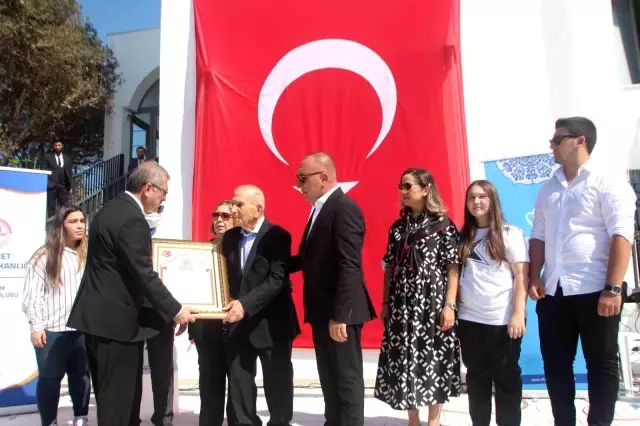 Vefat eden eşinin vasiyetini yerine getirdi