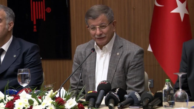 Ahmet Davutoğlu: "Şu anda hiçbir ittifakın modülü değiliz"
