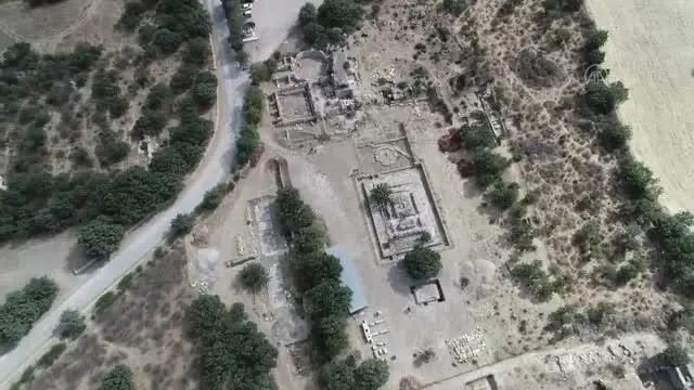 ÇANAKKALE - Alexandria Troas'da 2 bin yıllık altar bulundu