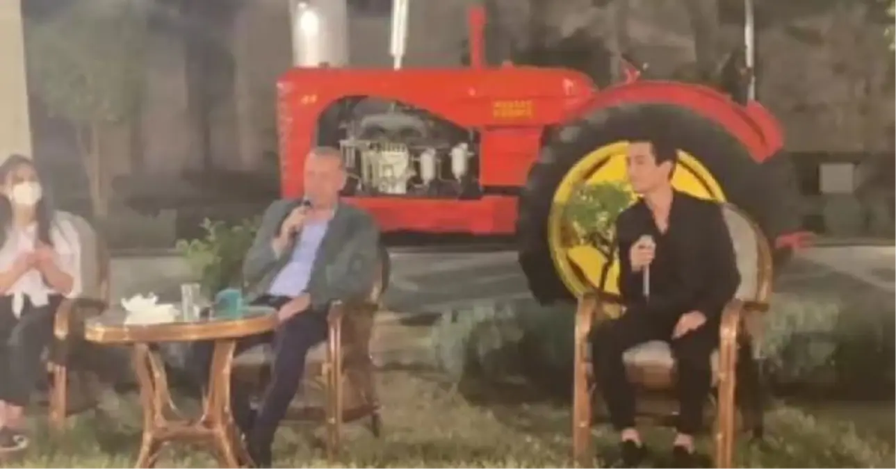 CUMHURBAŞKANI ERDOĞAN: KAPILARIMIZ YATIRIMCILARA AÇIK - ERDOĞAN, GENÇLERLE 'UZUN İNCE BİR YOLDAYIM' TÜRKÜSÜNÜ SÖYLEDİ