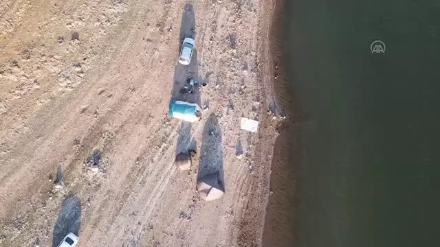 En büyük balığı tutmak için kıyasıya yarıştılar