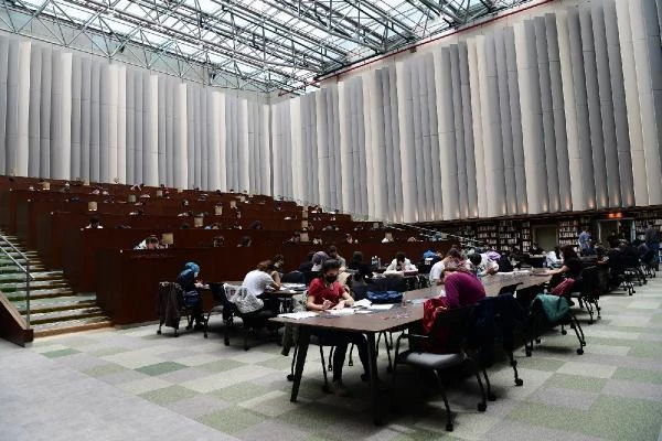 Fatih Merkez Kütüphanesi'nin üye sayısı 25 bine yaklaştı