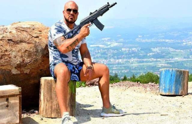 Almanya'dan sınır dışı edilen Afgan çete lideri Sanger Ahmadi, İstanbul'un göbeğinde yakalandı