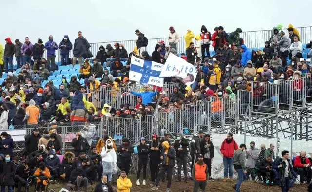 Hamilton kazandı ancak ilk sıra Bottas'ın!