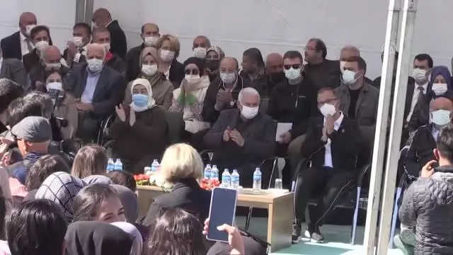 Bakan Kasapoğlu ve AK Parti'li Yıldırım, gençlik festivaline katıldı