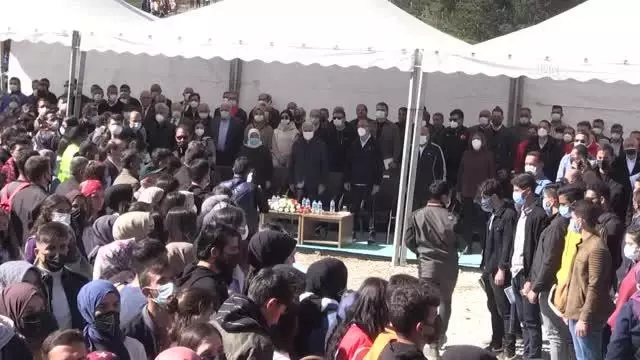 Bakan Kasapoğlu ve AK Parti'li Yıldırım, gençlik festivaline katıldı