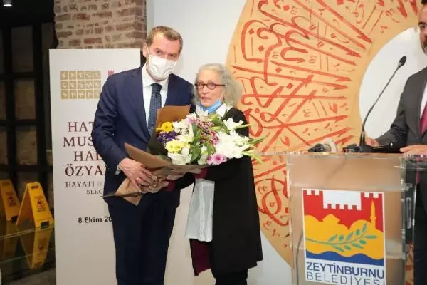 Kazlıçeşme Sanat'ta Hattat Mustafa Halim Özyazıcı Standı açıldı