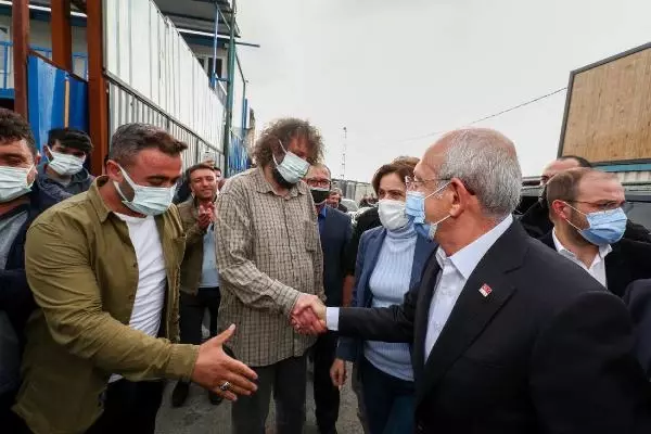 Kılıçdaroğlu, kağıt toplayıcılarla bir araya geldi