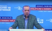 Cumhurbaşkanı Erdoğan'a pankart sürprizi: Gençliği Adana'nın sıcağı değil, senin aşkın yakar