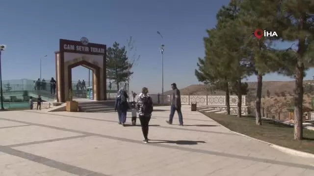 Tarihi Harput Kalesi turistlerin beğenilen yeri haline geldi