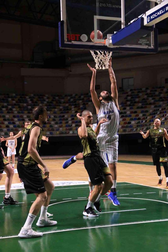 tbl kocaeli bsb kagitspor 78 akhisar belediye 10 14450297 o