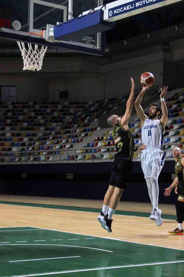 tbl kocaeli bsb kagitspor 78 akhisar belediye 16 14450297 o