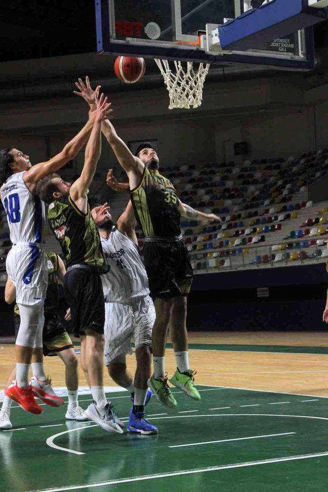 tbl kocaeli bsb kagitspor 78 akhisar belediye 17 14450297 o
