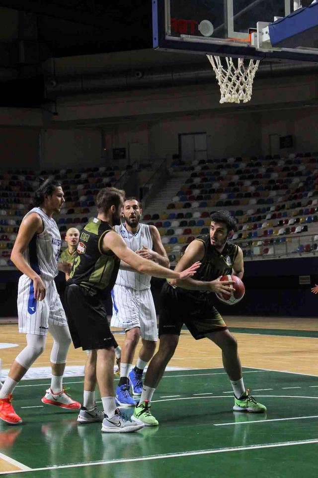 tbl kocaeli bsb kagitspor 78 akhisar belediye 18 14450297 o
