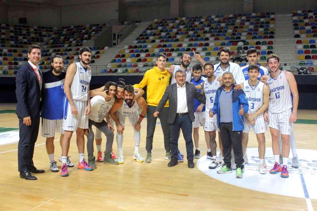 tbl kocaeli bsb kagitspor 78 akhisar belediye 4 14450297 o
