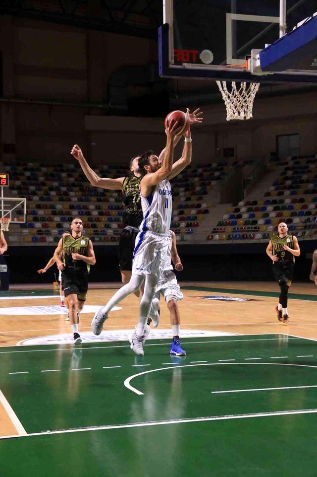 tbl kocaeli bsb kagitspor 78 akhisar belediye 9 14450297 o