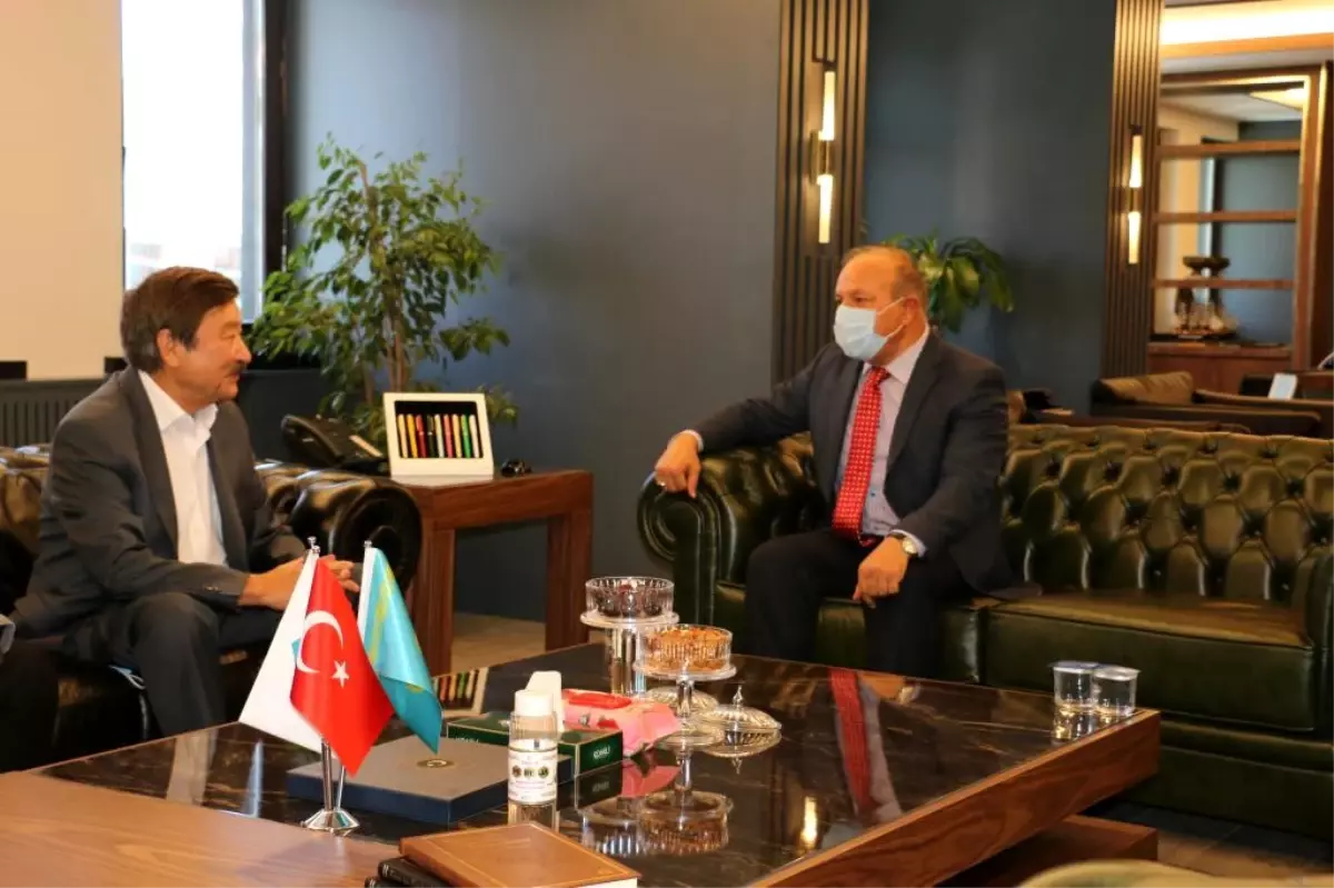 TÜRKSOY'dan Ahmet Yesevi Üniversitesi Mütevelli Heyet Başkanlığına Ziyaret