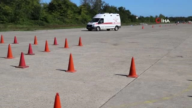 Son dakika haberleri: Ambulans sürücülerine sürüş teknikleri eğitimi