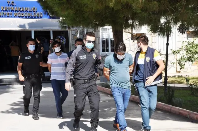 Son Dakika | Cinayet ile ilgili gözaltına alınan 9 şüpheliden 4'ü tutuklandı