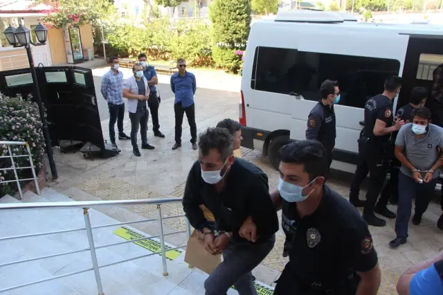 Son Dakika | Cinayet ile ilgili gözaltına alınan 9 şüpheliden 4'ü tutuklandı