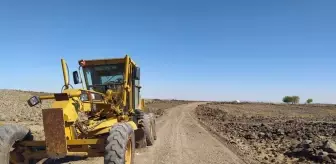 Bağlar: Bağlar Belediyesi'nin kırsal mahallelerdeki yol yapım ve onarım çalışması sürüyor Bağlar: Bağlar Belediyesi'nin kırsal mahallelerdeki yol yapım ve onarım çalışması sürüyor